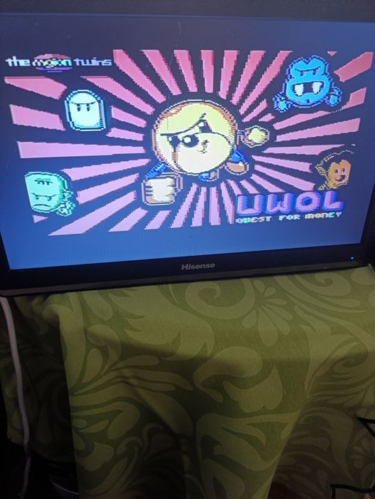 Commodore C64C com acessórios