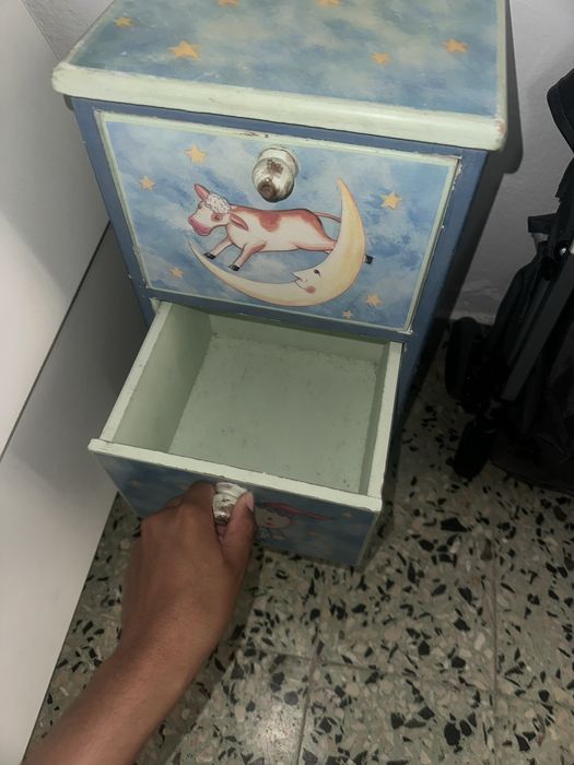 Comoda de criança