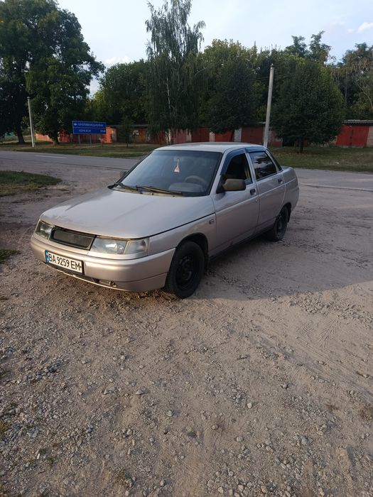 Продам ваз 2110.