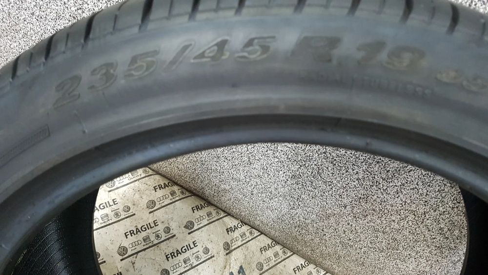 porelli pzero rosso 235/45r19   235/45/19