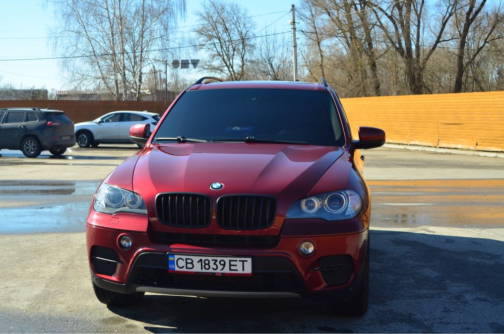 BMW X5 2010 рік