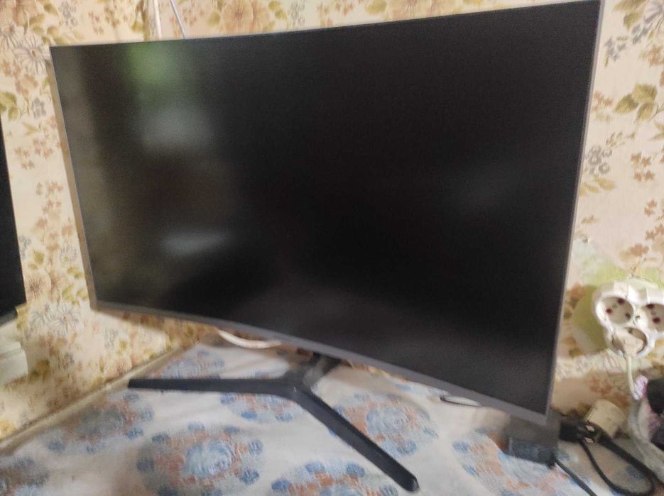 Продам игровой компьютер с монитором в идеальном состоянии