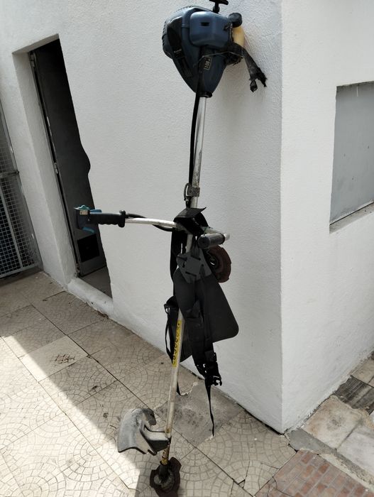 Roçadora einhell (a gasolina)
