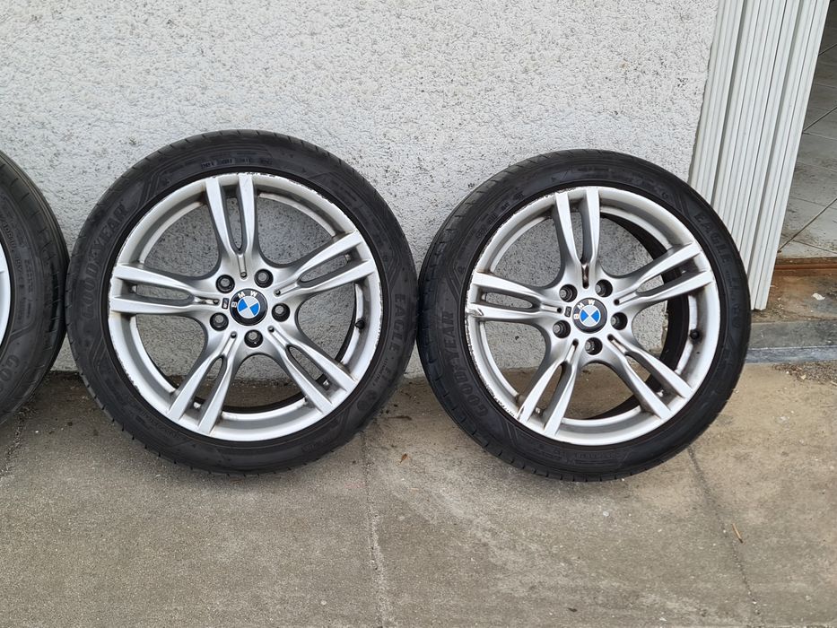 Jantes BMW 18" Pack M com Pneus 225.45.18 + 255.40.18