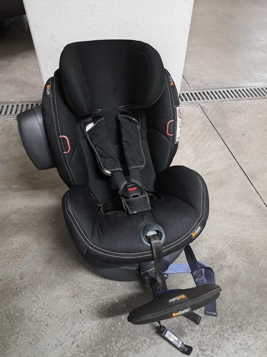 Cadeira auto Besafe iZi PLus i-Size contra a marcha