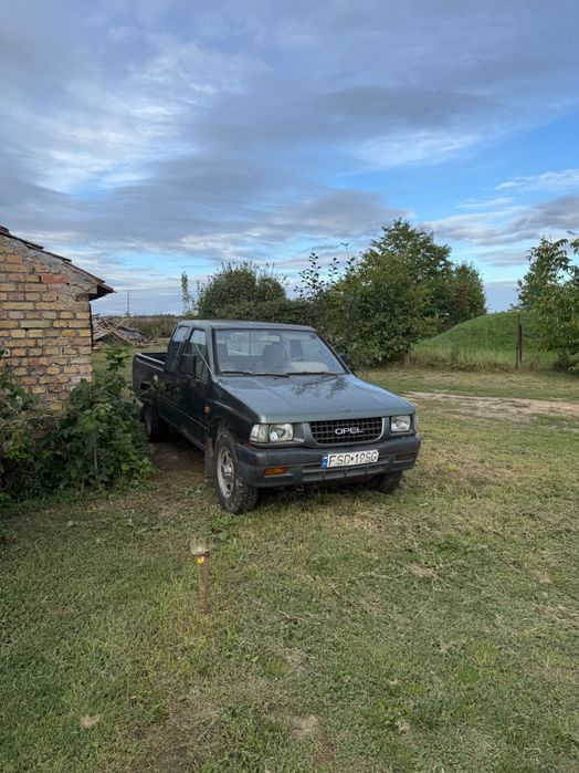 Opel Campo