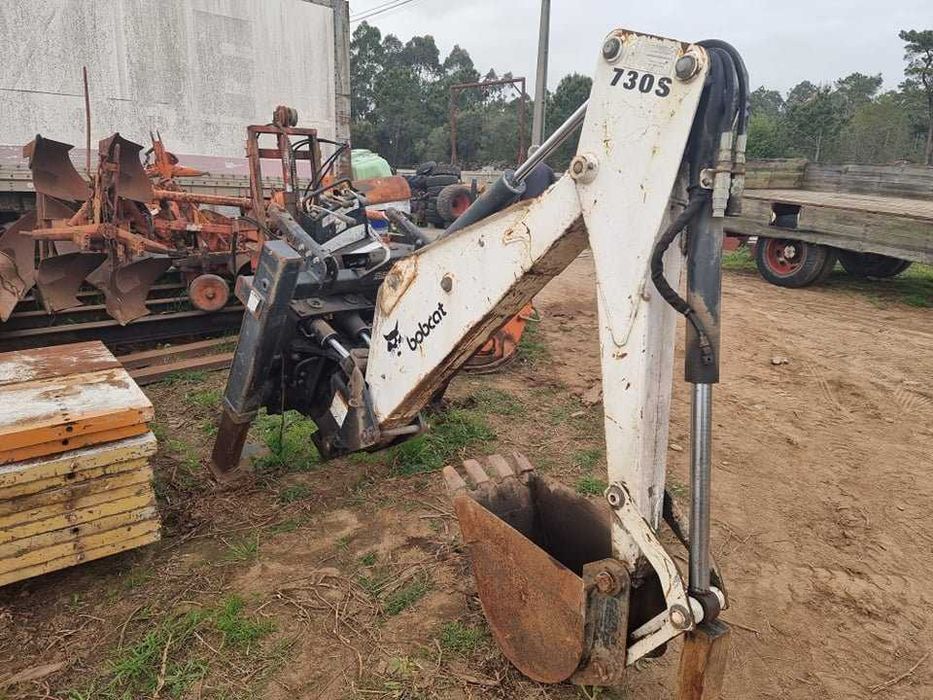Retro escavadora para BOBCAT - Usada