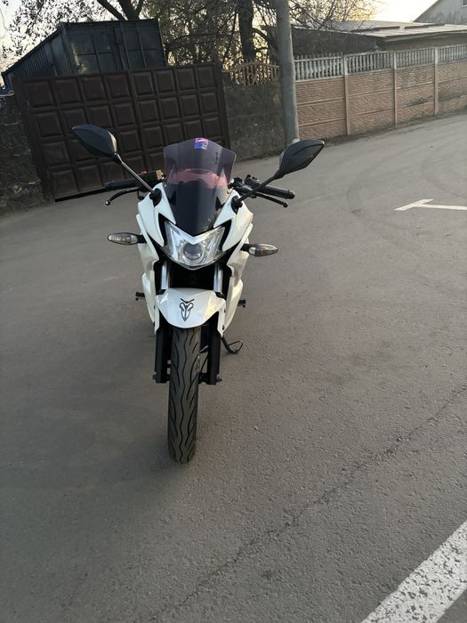 Продам мотоцкл лифан кпр 200