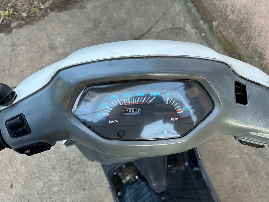 Скутер HONDA LEAD AF-20 90cc в Отличном Состоянии Без Пробега По Украине
