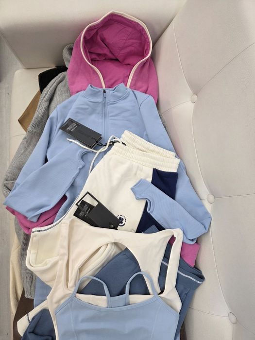 Сток оптом, зашиті мішки оптом , одяг оптом на кілограми , сукні оптом