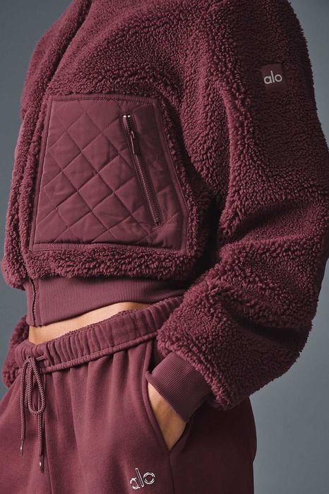 Куртка Alo Yoga Sherpa Edge Bomber Burgundy Truffle