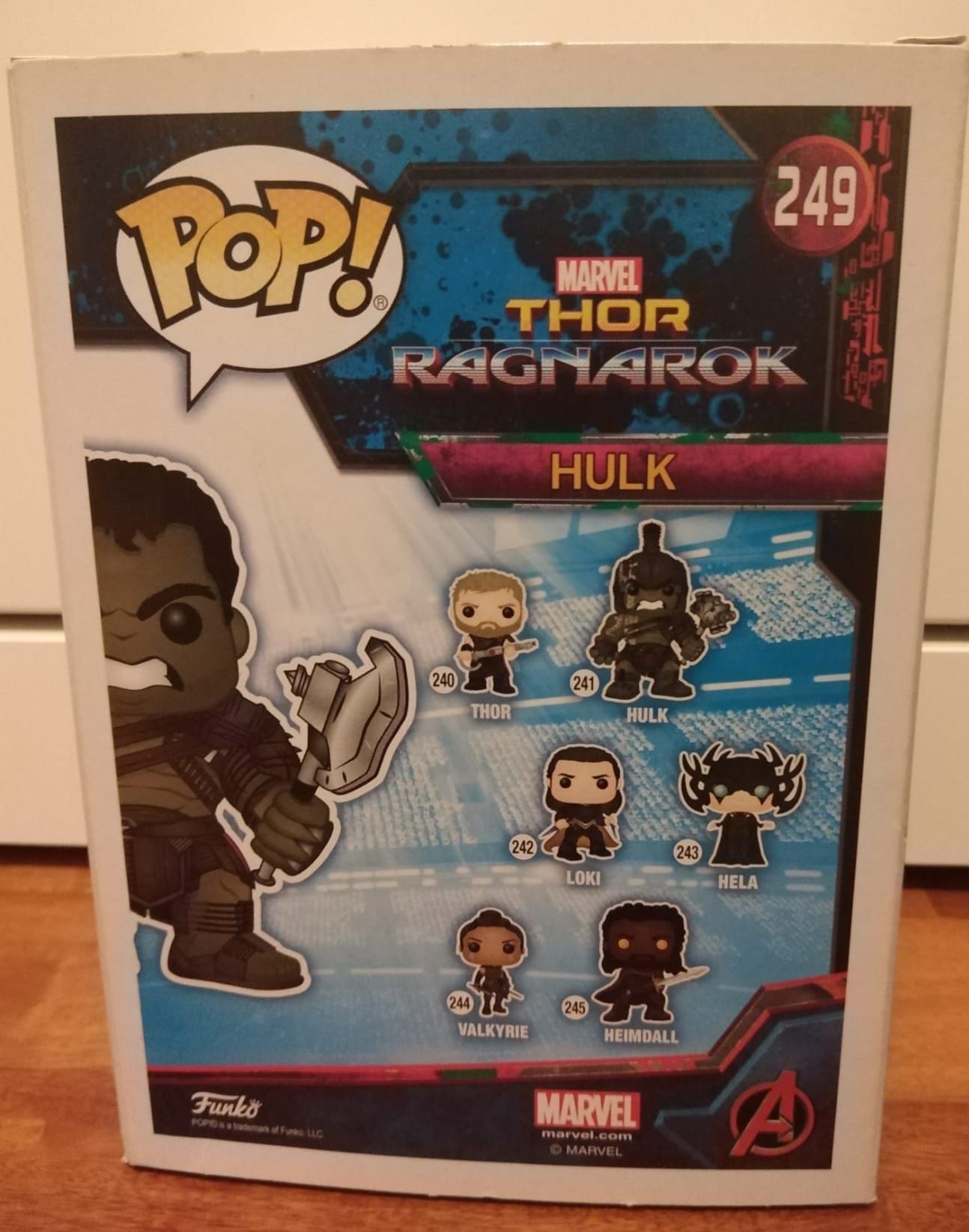 Funko Marvel Hulk 249  Pop THOR RAGNAROK HULK 249 WALMART