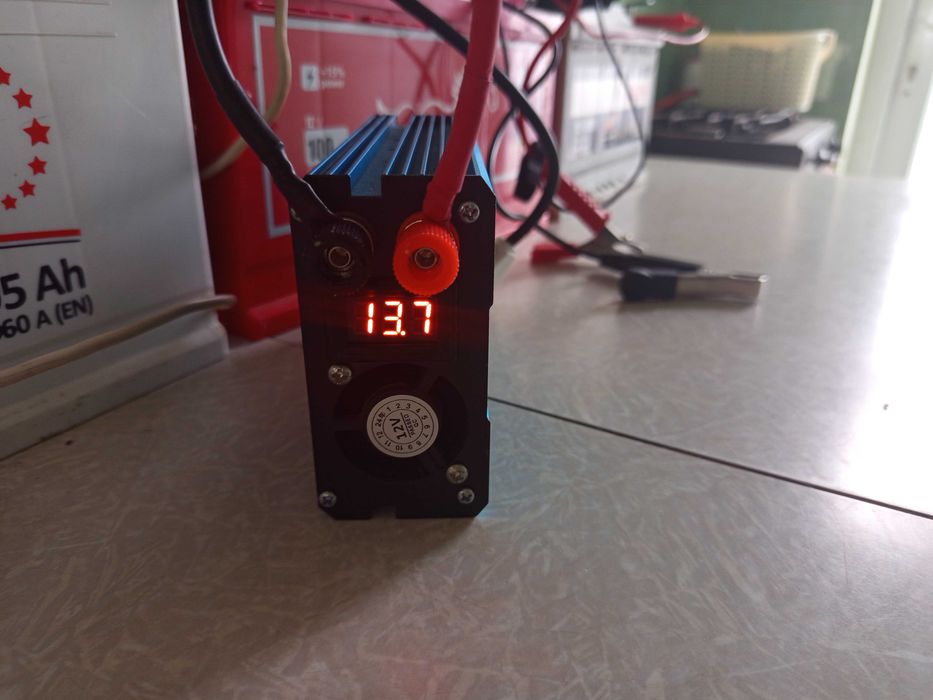 Продам инвертор 1000Вт,чистая синусоида