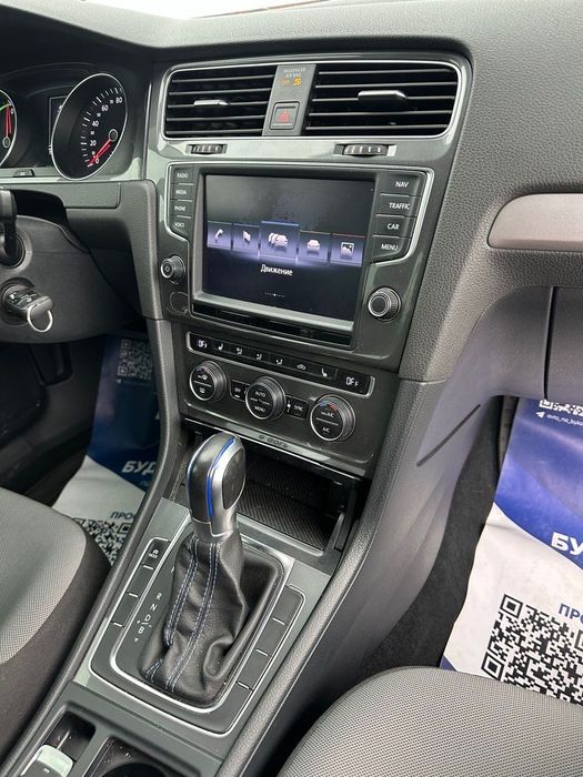 Продам Volkswagen e-Golf 2014 рік можлива розстрочка, кредит, обмін!