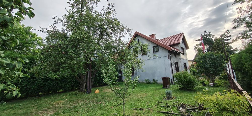 Przestronny  dom  w centrum z dużym ogrodem i sadem – Pawłowice, ul. Wodzisławska