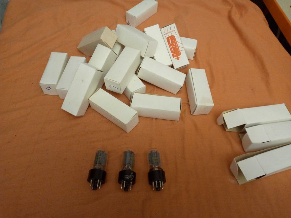 Радіолампа 6Н7С нові