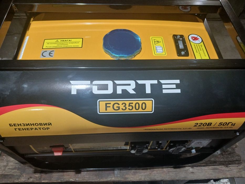 Продам новый бензогенератор.