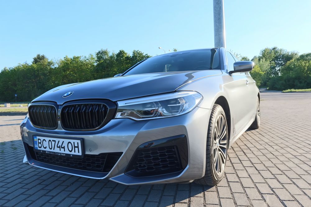 Продам - BMW 530i G30 M-пакет, задній привід, 252 к.с.