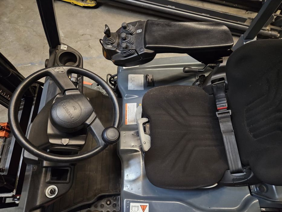 Навантажувач Toyota 1,5 т з Li-ion АКБ. Вилочный электропогрузчик