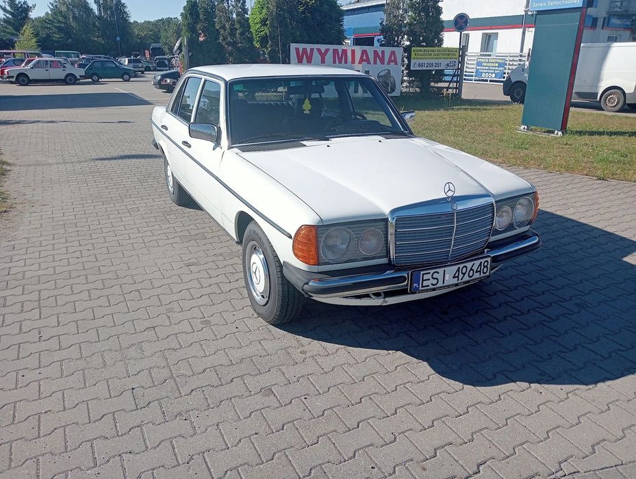Mercedes-Benz W123