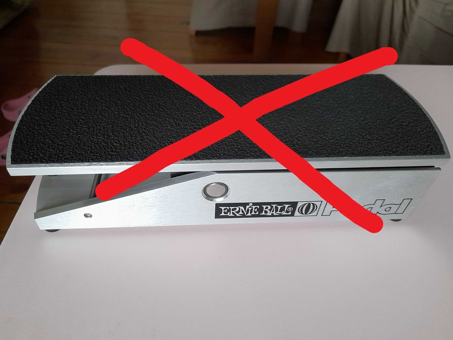 Vários pedais de guitarra /baixo para venda