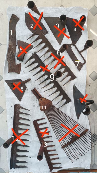 Сапка и топорик.  Всё по 50 грн