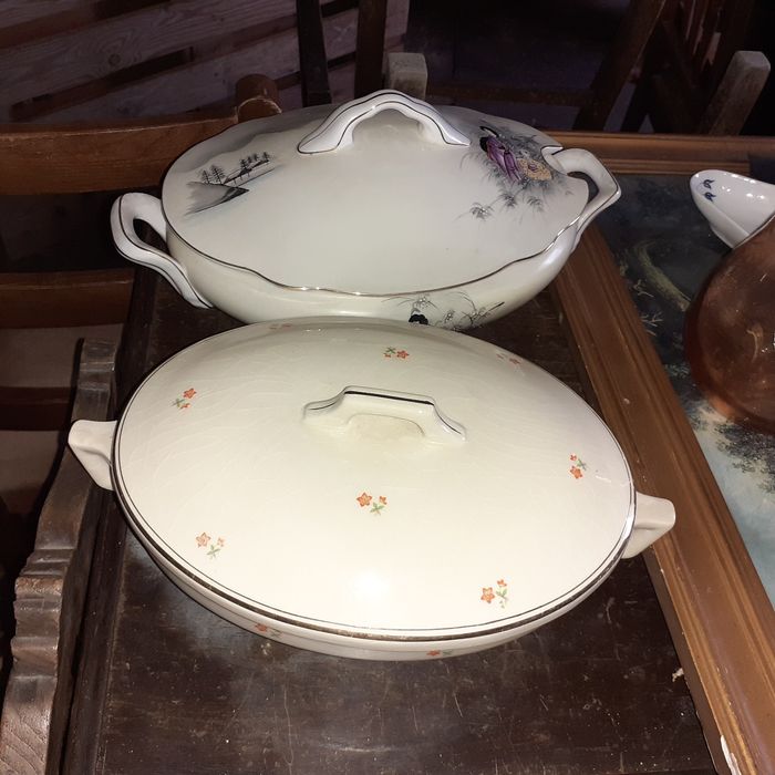 Terrinas antigas vista alegre /pratos antigos/artigos de decoração