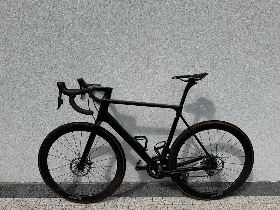 Canyon Ultimate CF SLX, Sram RED, ZIPP 303S
