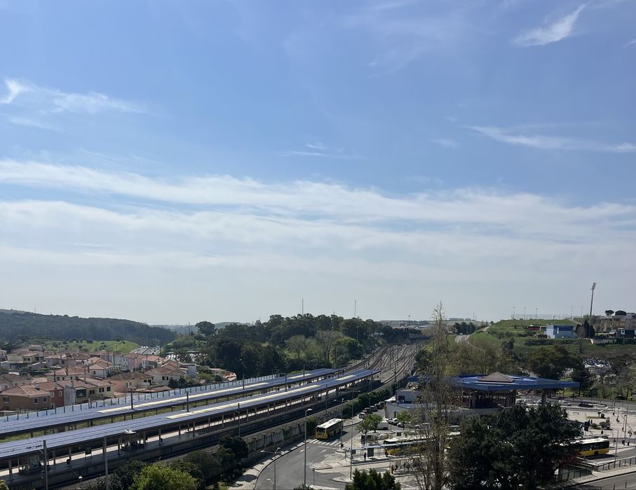 Quarto duplo e 2 casas de banho em Queluz
