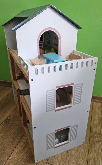 Duży drewniany domek dla lalek - 3 piętra