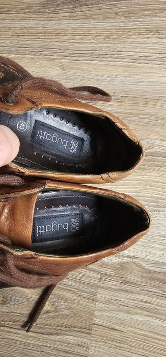 Bugatti skórzane męskie buty rozmiar 43 wkładka 28,5cm używane