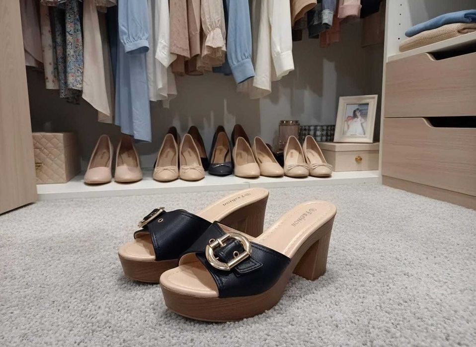 Sandália Fashion Nº38 Novas