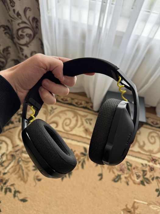 Навушники Logitech g435
