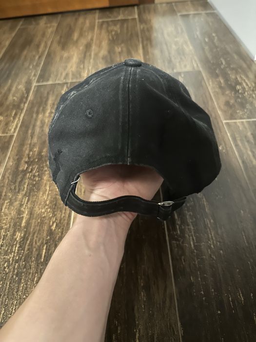 Czapka balenciagi