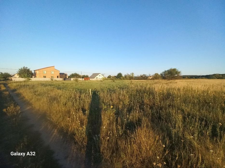 Продам ділянку 15 соток у смтХорошеве — ідеальне місце для вашого дому