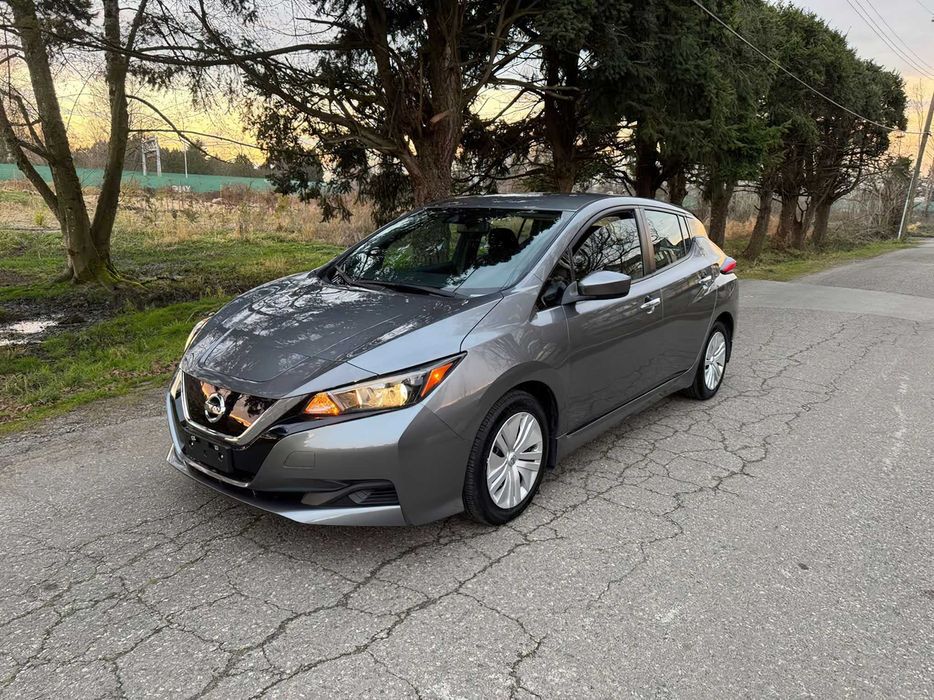 Nissan LEAF SL Plus      2022