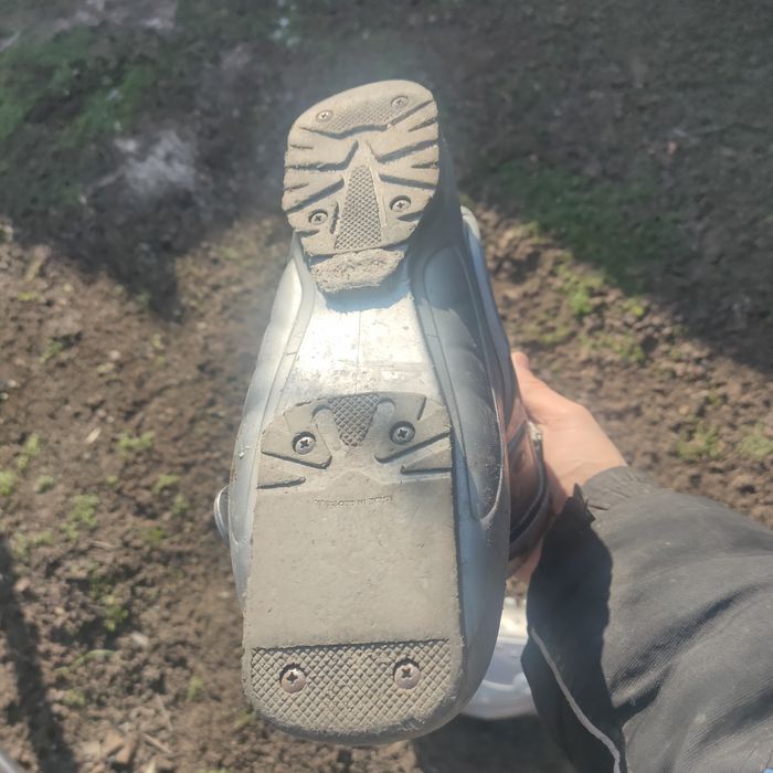 Ботінки лижні Lova 38р.