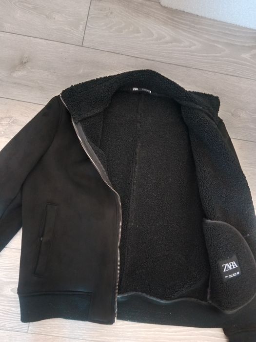Чоловіча зимова куртка фірми ZARA.   Розмір 38. ,,м,,