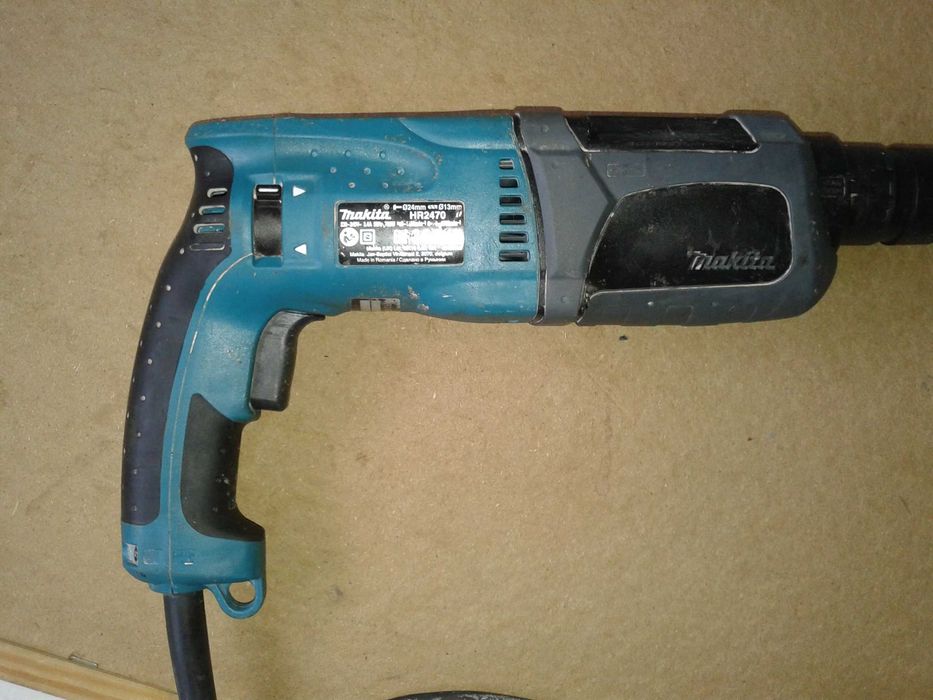 młotowiertarka MAKITA-HR 2470
