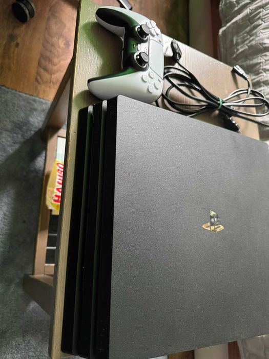 PlayStation 4 PRO PS4 zadbane