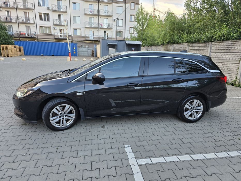 Продам Opel Astra K 2016