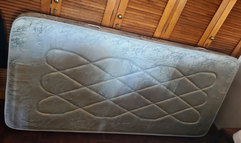Cama (Body Flex) com colchão Molaflex