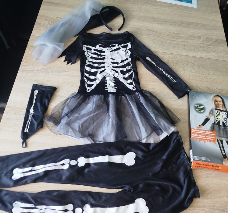 Strój karnawałowy dla dziewczynki 110/122