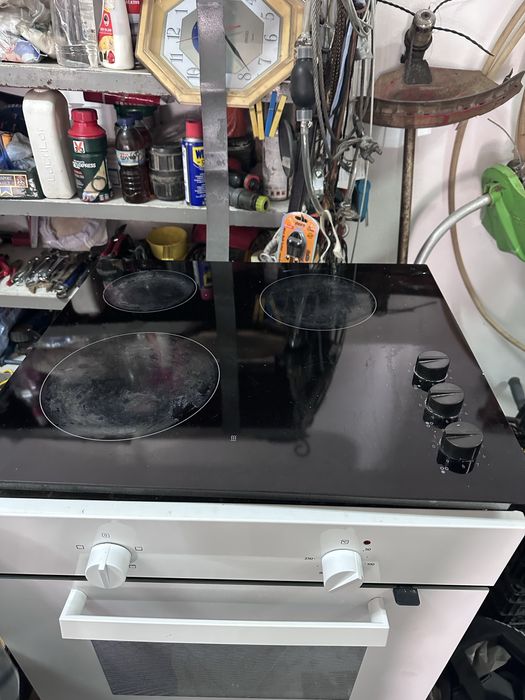 Conjunto placa e forno eletricos