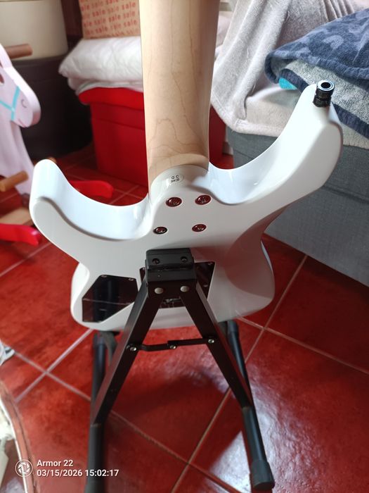 Guitarra Elétrica LTD MT-130 - Branca