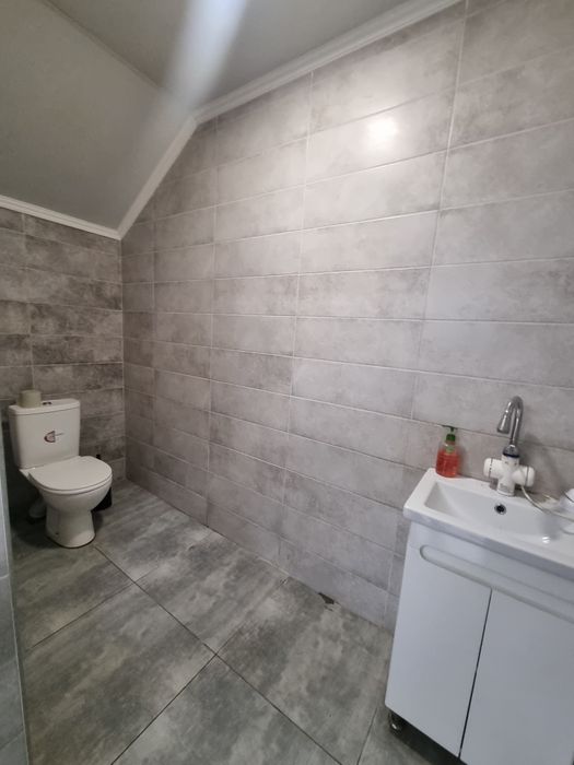 Центр міста, вул.Замкова, 1 поверх. 127кв.м.