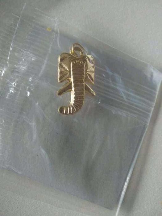 Pendentes com simbolos da sorte para fio