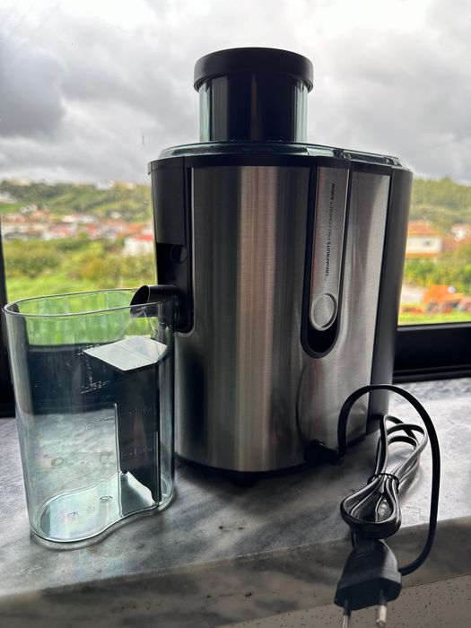 SUMOS NATURAIS - máquina de sumos da Taurus