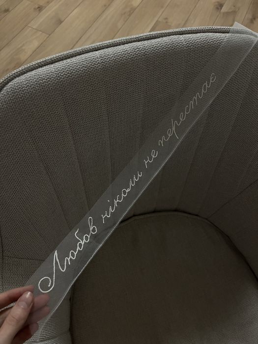 Весільна сукня в класично-мінімалістичному стилі