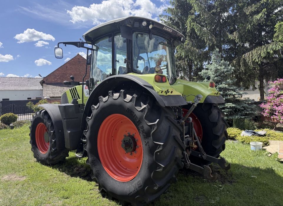 Claas Arion 630 Przedni podnośnik, super stan